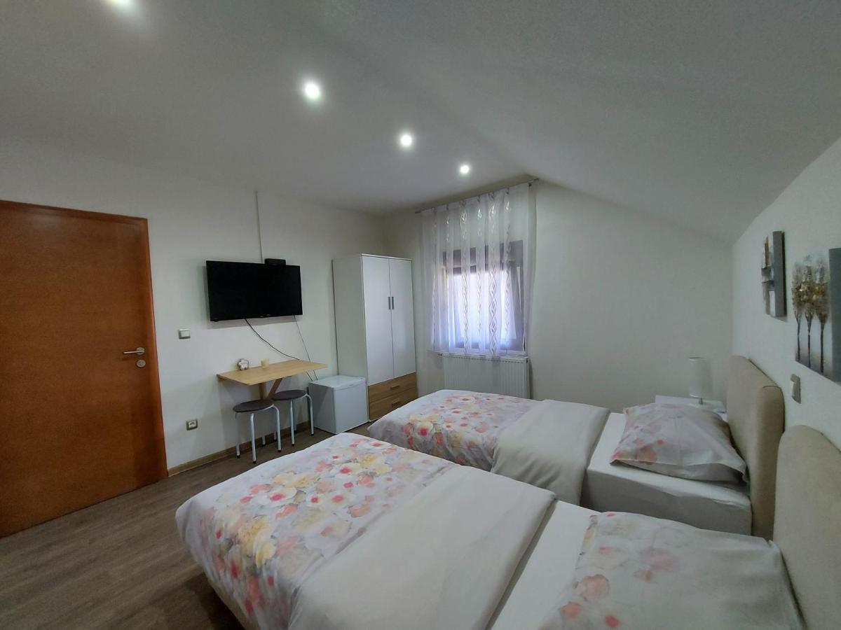 House Boketto Hotel โคเรนนิซา ภายนอก รูปภาพ