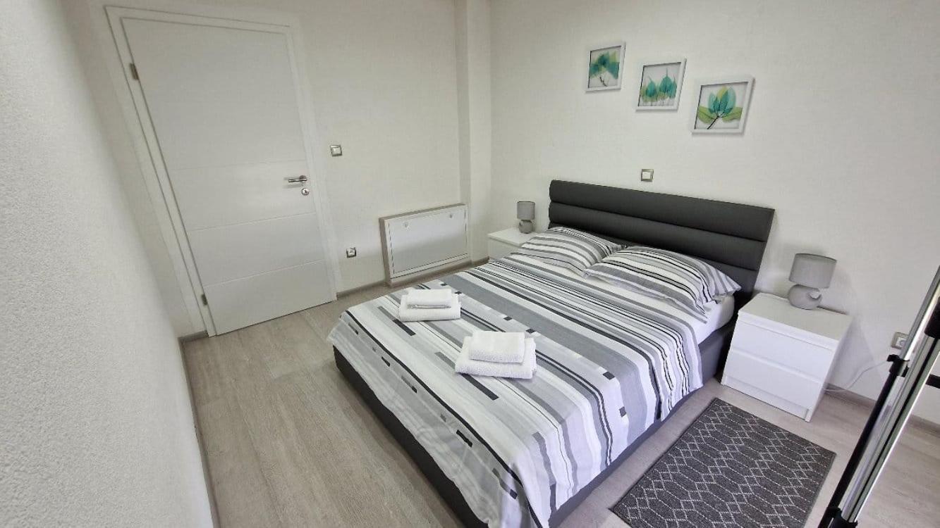 House Boketto Hotel โคเรนนิซา ภายนอก รูปภาพ