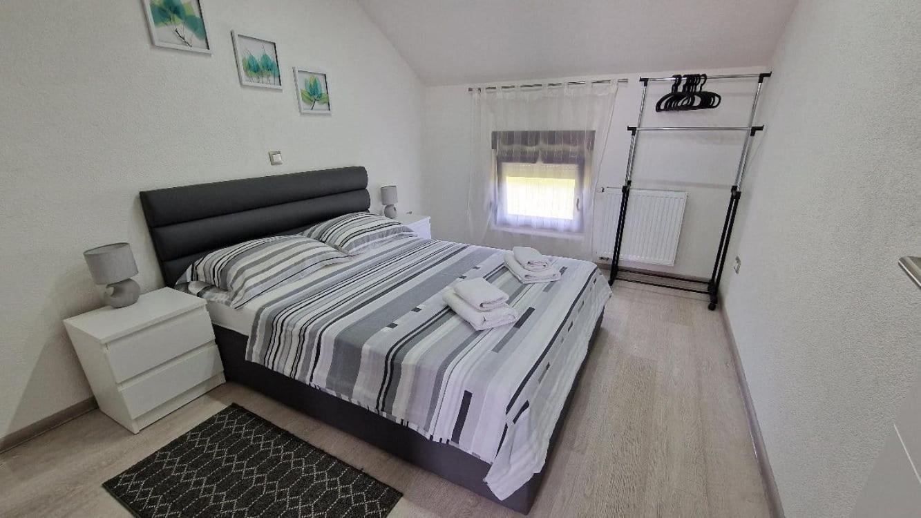 House Boketto Hotel โคเรนนิซา ภายนอก รูปภาพ